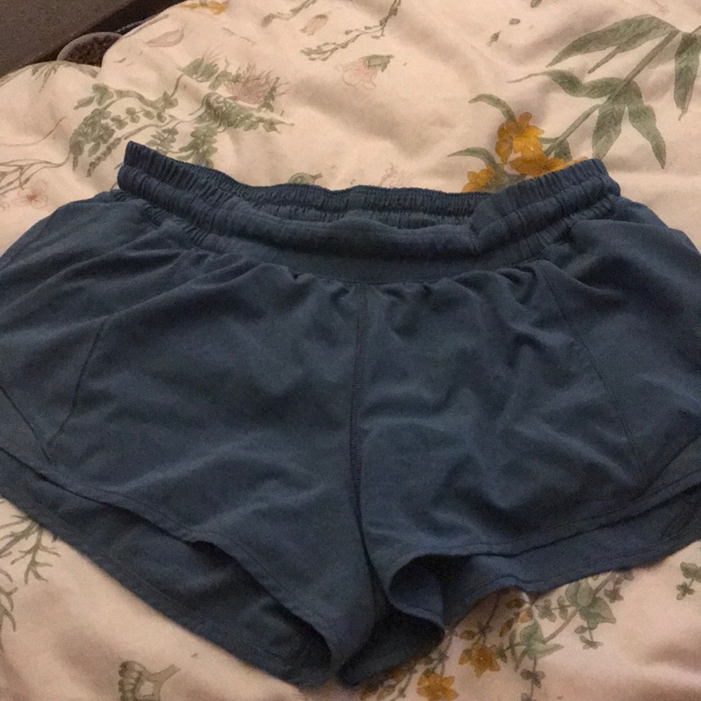 Lululemon shorts with pockets